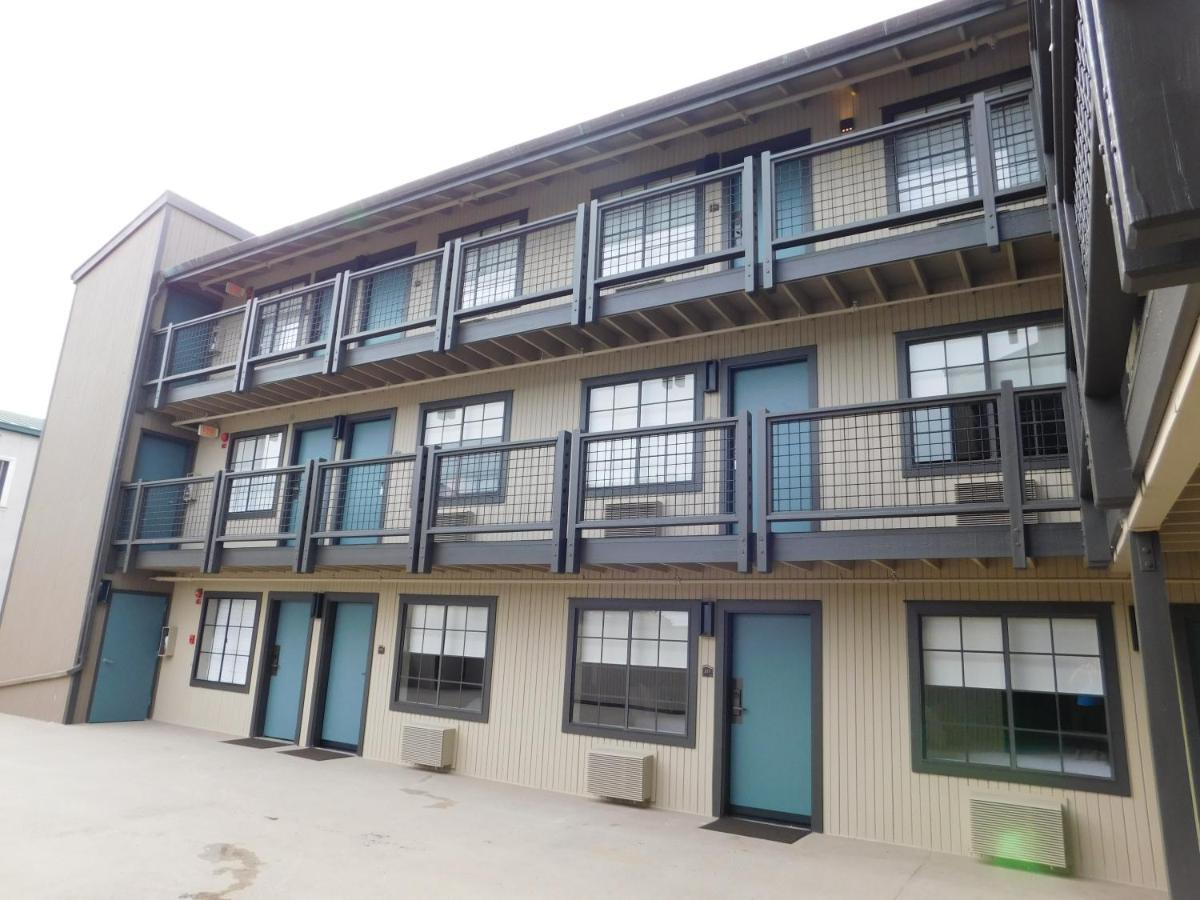 Wave Street Inn Monterey Exterior foto